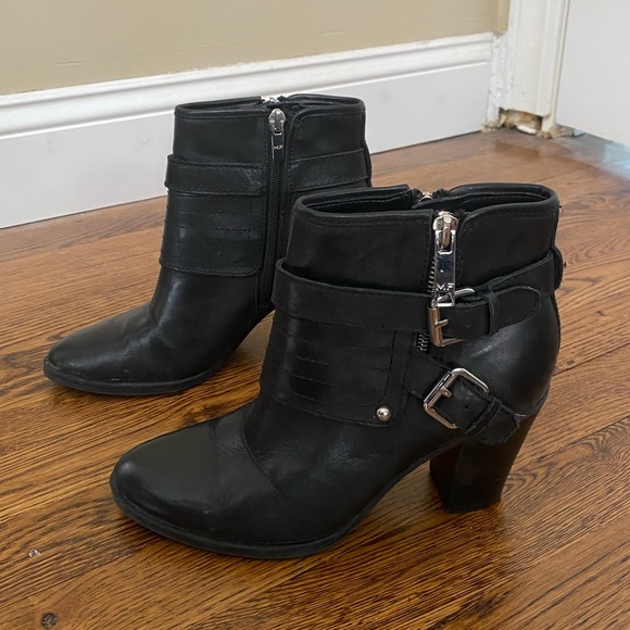 Marc Fisher Booties - Picture 1 of 4